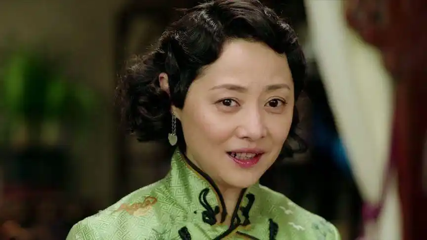 52岁刘蓓的坎坷婚姻,三婚再嫁前夫,继子张若昀颜值爆棚