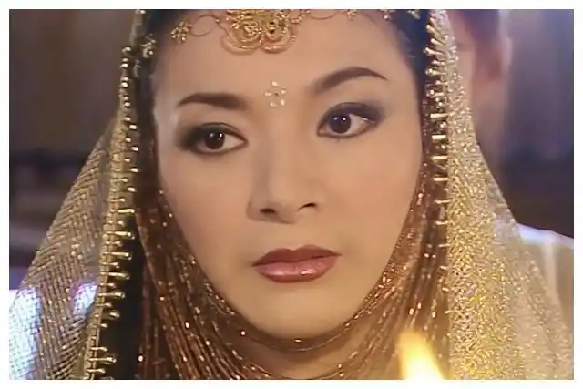 9版"紫衫龙王"黛绮丝颜值对比,谁不愧武林第一美,谁在充数?__财经头条