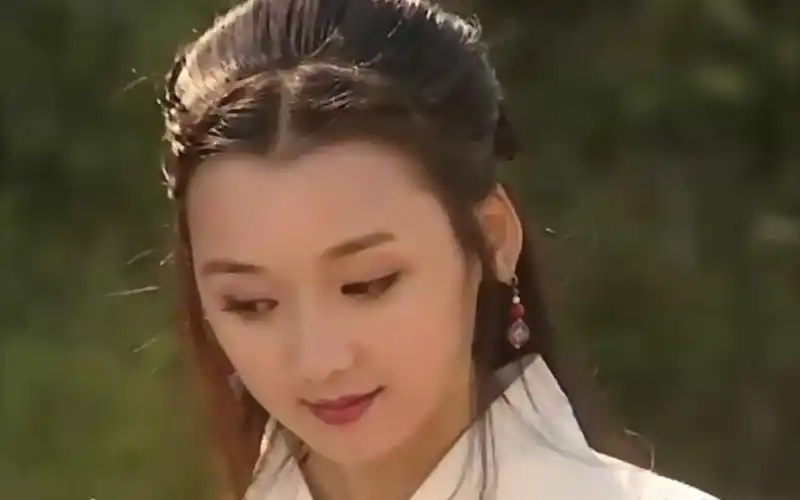 【冰雪少女入凡尘】侠客行双女主之白阿绣个人曲--天仙子【童年女神