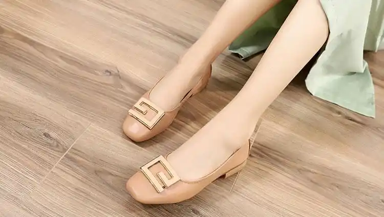 单鞋女2021夏季真皮方头平底女鞋中老年妈妈时尚软底小皮鞋