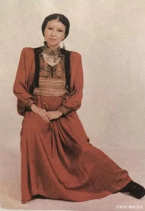 " 这是台湾女作家三毛的诗.