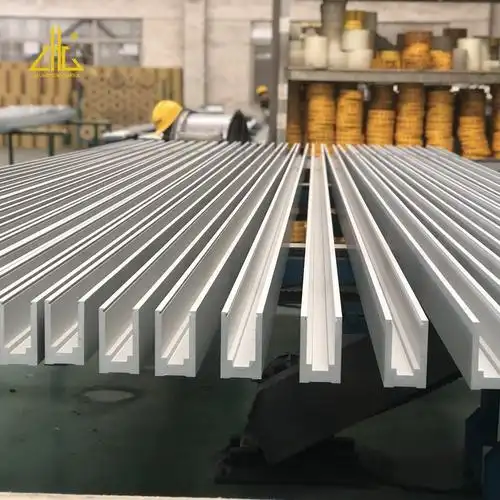 坯料现货玻璃地槽 u型铝型材 阳台扶手商场护栏固定槽 发货迅速