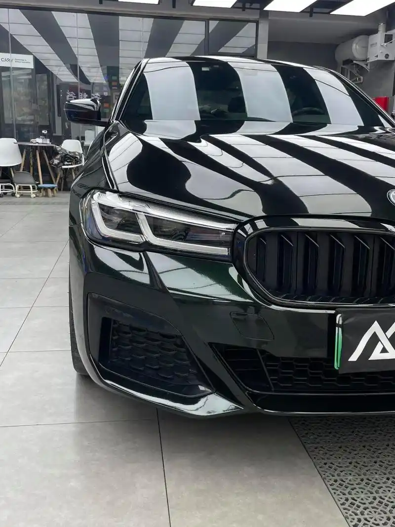 宝马5系装贴pet祖母石绿.