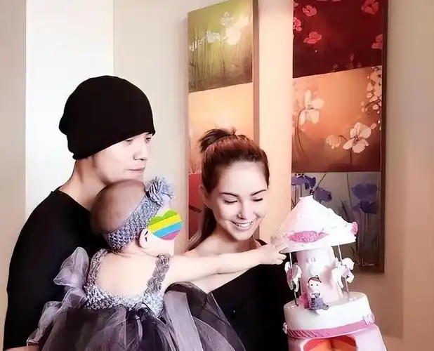 连生三胎的昆凌,没你想的那么简单|唱片|蔡依林|侯佩岑|娱乐圈|古典乐