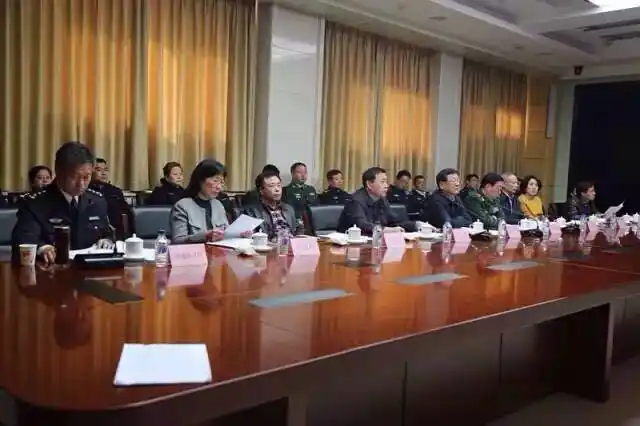 防火指挥部总指挥,国家林业局局长张建龙,武警森林指挥部司令员沈金伦