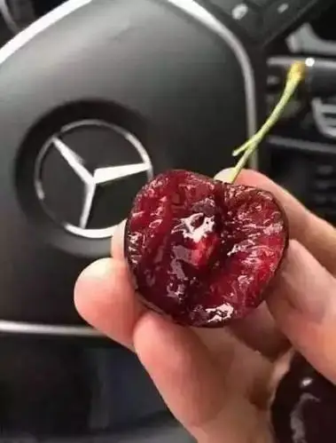 年终必备!30张朋友圈炫富图,拿好不谢!