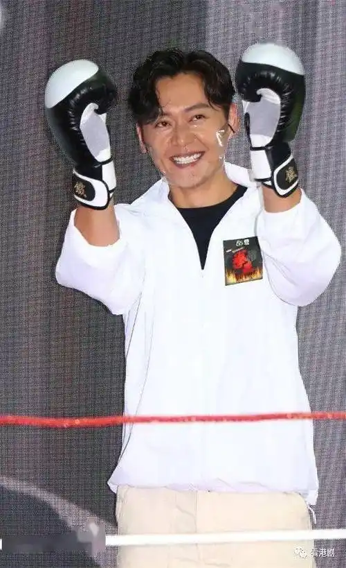 姚子羚为代入角色 幻想陈豪系"离世老公"_张振朗