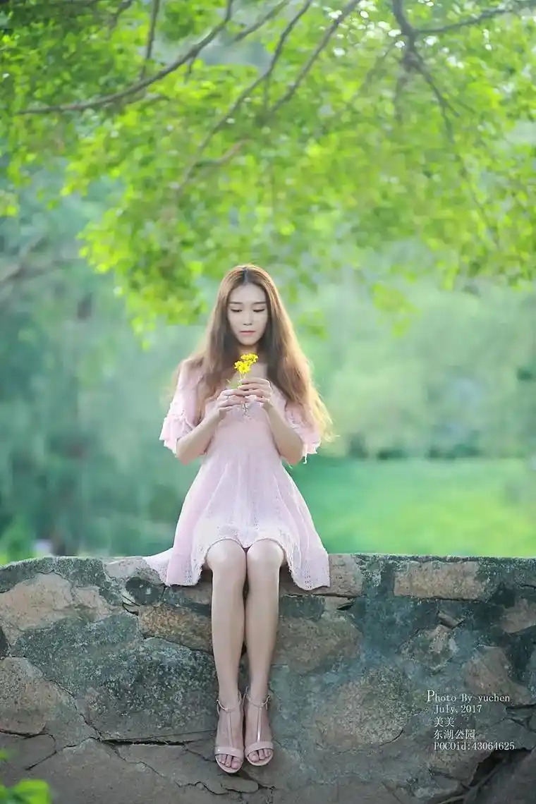 东湖公园人像片!mt:美美—摄影:雨尘 - 抖音