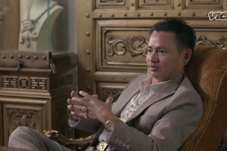 听全美珠宝大王johnnydang讲述他是如何从社会底层迈向事业巅峰