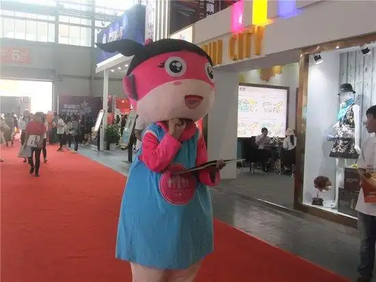 互动问答  兼职扮人偶是一种什么体验?