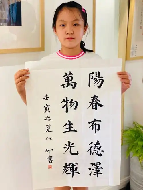 小学三至六年级每周安排一节毛笔字课在毛笔学习方面,纲要要求小学3到