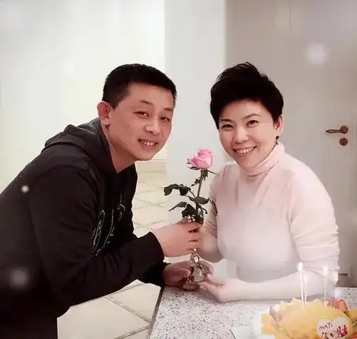 盘点国乒四位赘婿施之皓凤凰男李晓霞老公靠老婆坐上主教练
