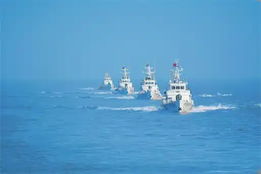 上海海警局开展海底光缆巡护