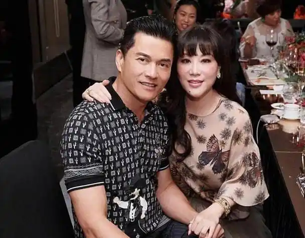 演员吕良伟:一婚娶周海媚,二婚娶祁美云,三婚再娶女富豪