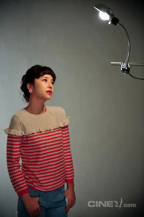 黄静茵崔丹尼尔尹时允申世景2010年2月741期cine2112更新大量组图