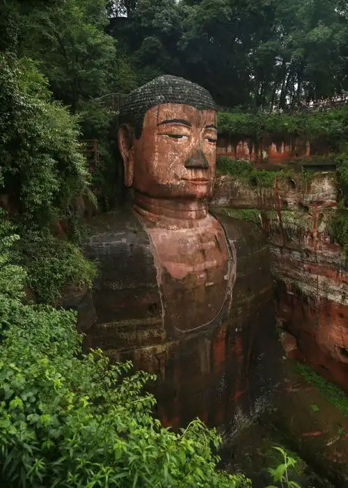 乐山大佛闭眼,必有灾难只是个传说