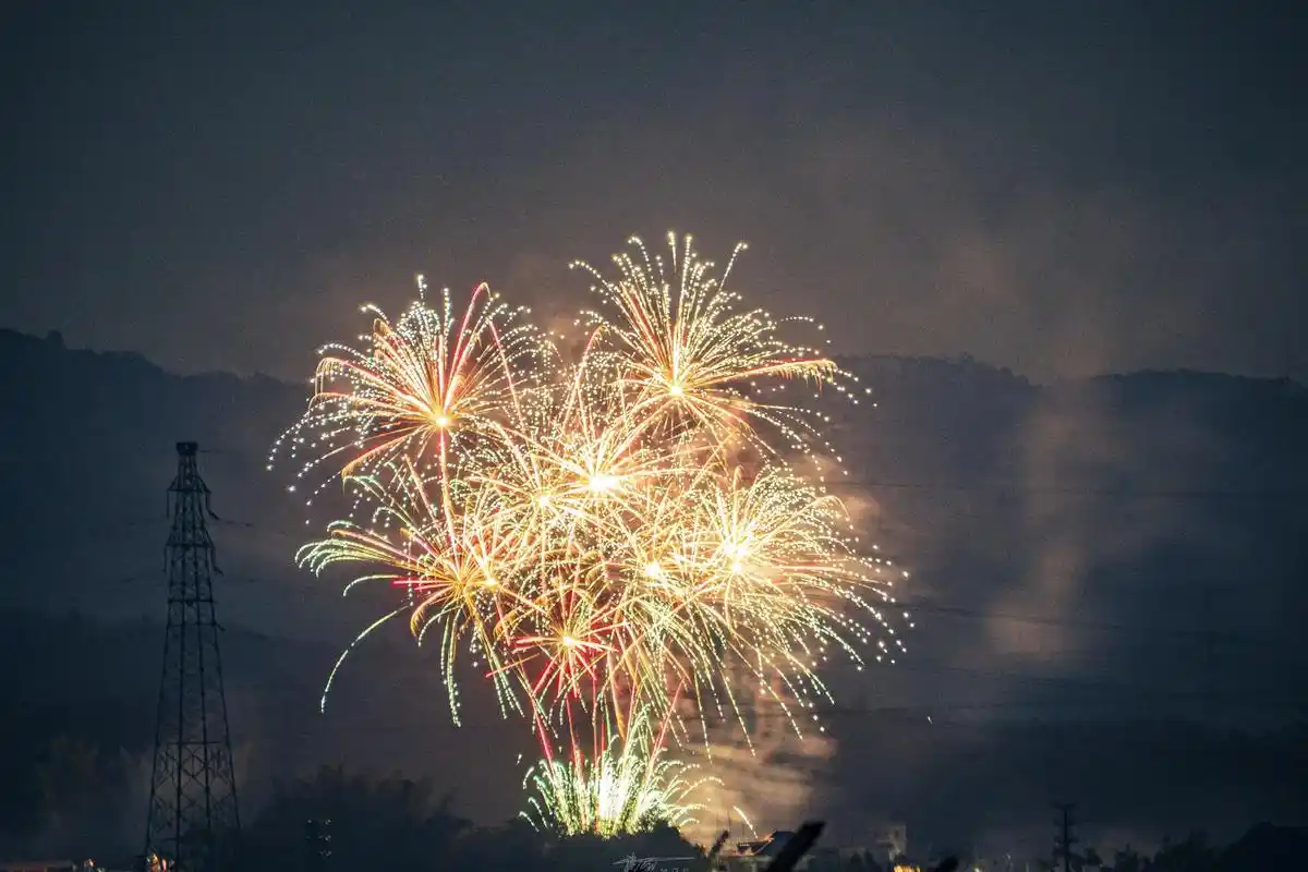 元宵节快乐#每一帧都是热爱 #摄影 #风景 #人间烟火  - 抖音