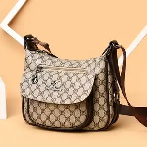 袋鼠女包2021新款潮真皮斜挎包女中老年妈妈包大容量软皮老花包女