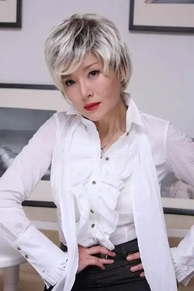 盘点娱乐圈经历"离婚门"的影后们(图)