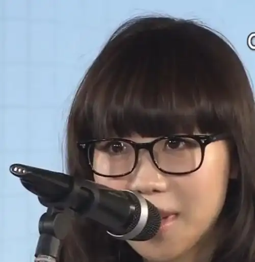 谁有日本歌手aimer的真相图度娘都没有正脸照