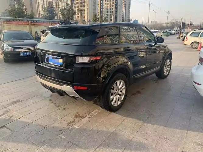 路虎 揽胜极光  2018款 240ps pure 风尚版图片