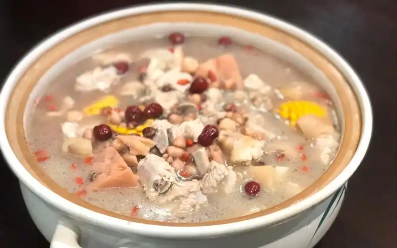 藕王养生汤配方送给大家!需要的下载保存,有不清楚的留言咨询!