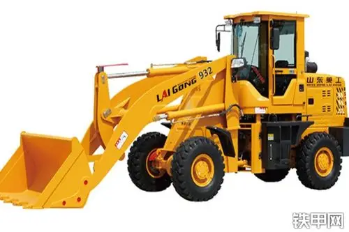 山东莱工zl932装载机