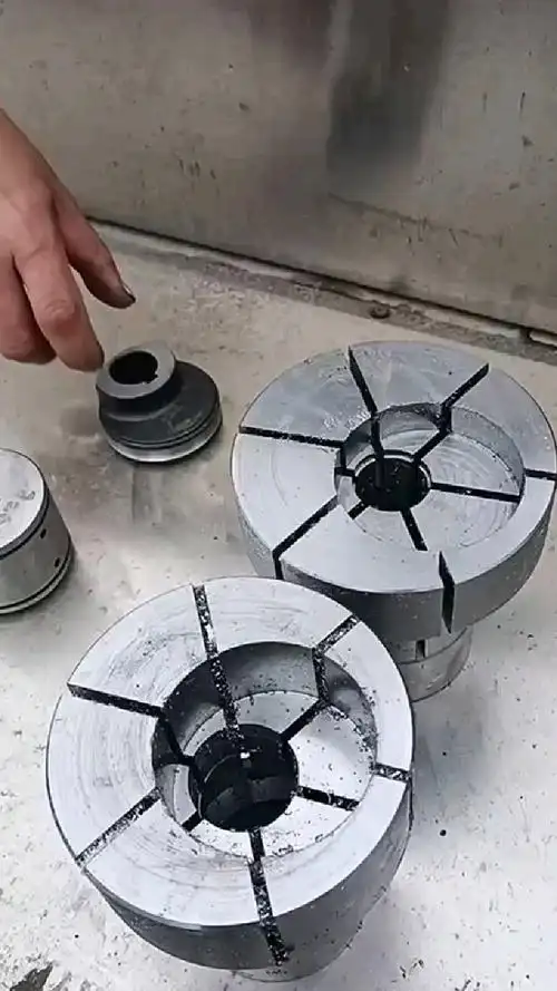 这个偏心夹头到底怎么做出来的呢?