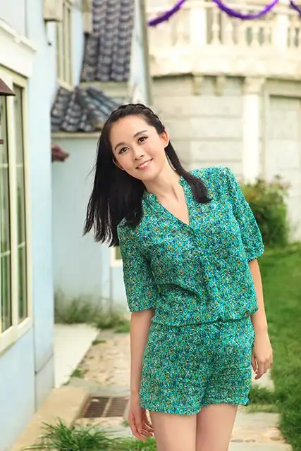 李蕊_中央电视台主持人_央视网(cctv.com)