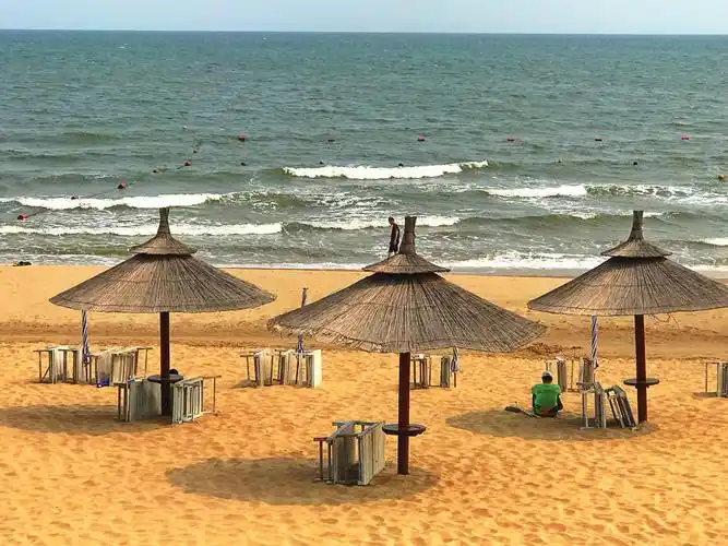 海滩风情(北戴河黄金海岸)