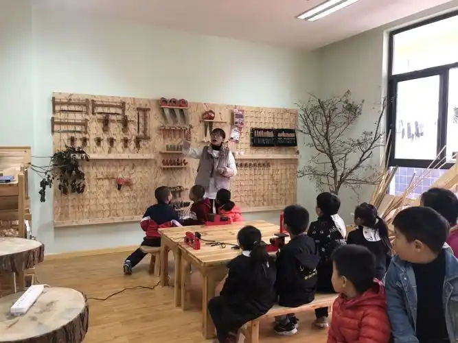 快乐的木工坊活动——中心幼儿园惠明园区大一班