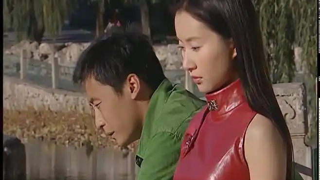 魔幻手机:傻妞即将回去,小千万般不舍,谁看了不心疼!