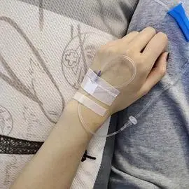 回应: 江湖救急求女生手的打针图片