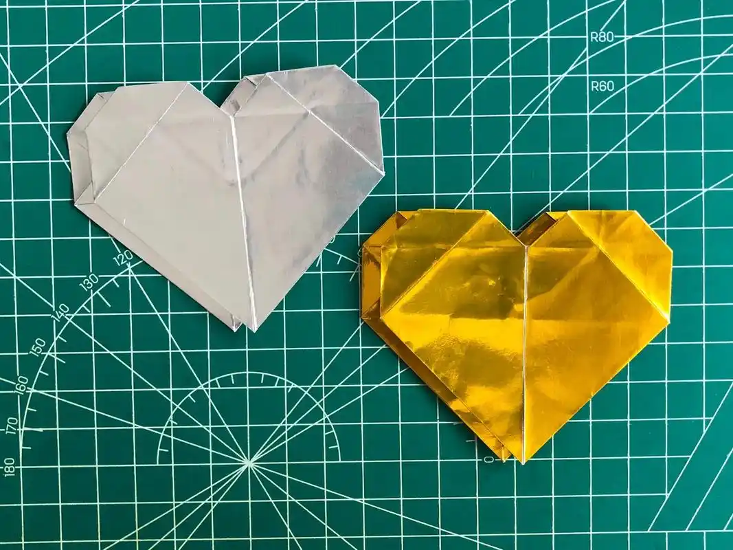爱心折纸系列又又又又来了.设计者如下: 双层的心:katri - 抖音