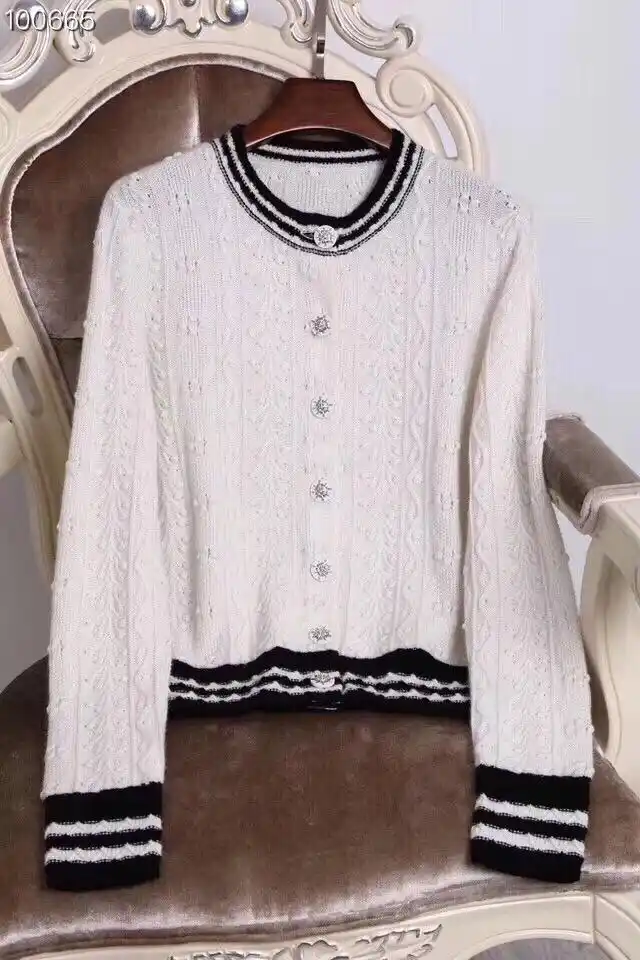 香奈儿羊绒开衫!