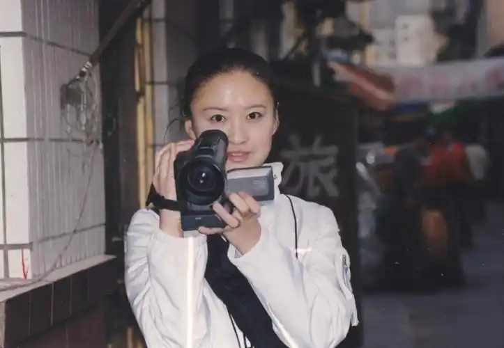 p data-id="go0elyc956">李玉,出生于山东省,中国内地电影女导演