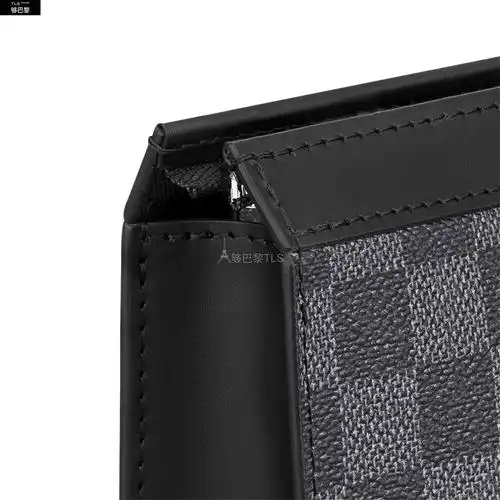 【包邮包税】 lv路易威登 21年秋冬 男士 手拿包 po*w*chette voyage