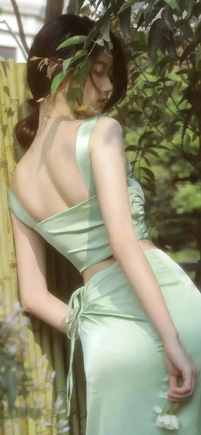 今日推荐全面屏美女壁纸只为每天心情愉悦