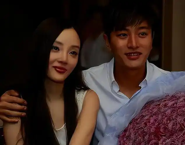 有种"整容"叫贾乃亮离婚,前妻李小璐变化不大,他却像换了个人