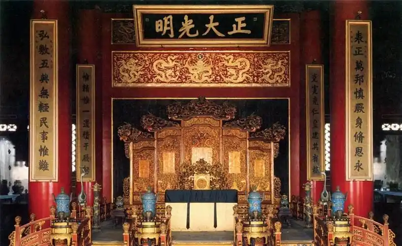 古建房檐上趣事多,你就别"五脊六兽"了