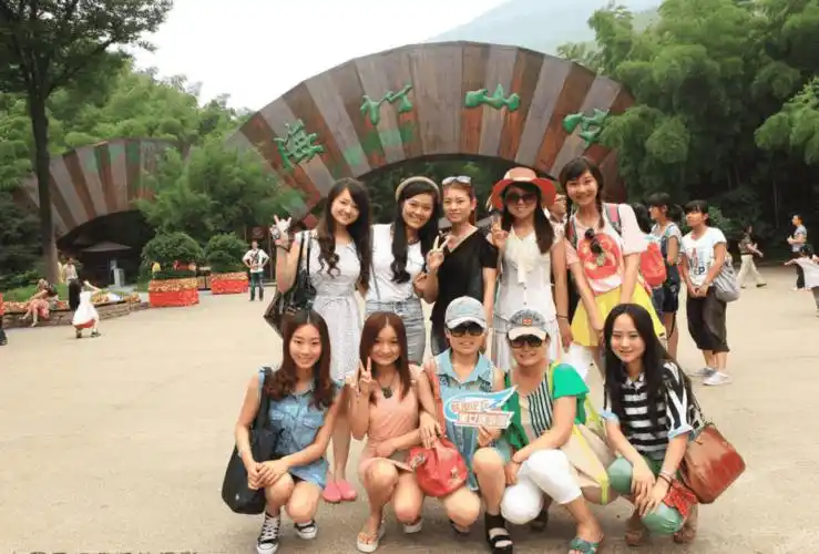 游客跟团旅游, 遇到导游要求强制消费购物时, 不如这样应对