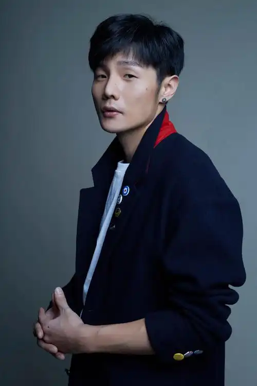 李荣浩是中国好声音出来的吗,他是怎么火起来的? 本文共(1084字)