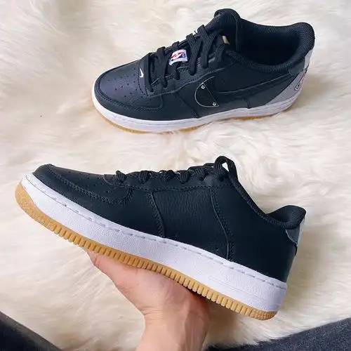 耐克nikeairforcelv8nba联名空军一号低帮板鞋板鞋