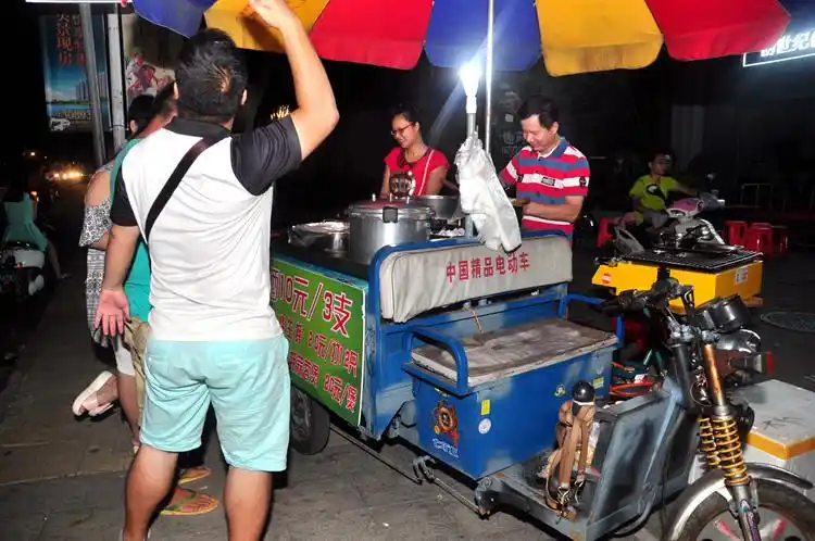 完成草根创业1双水井牛腩车仔档一个北海人做牛腩粉的故事