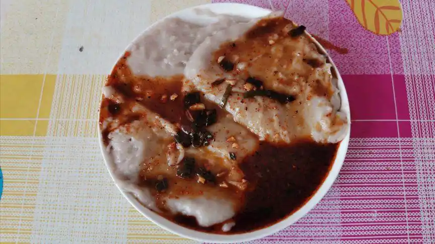 又辣又香的山西家乡味道小吃-红面糊糊,如今是难得吃一次!