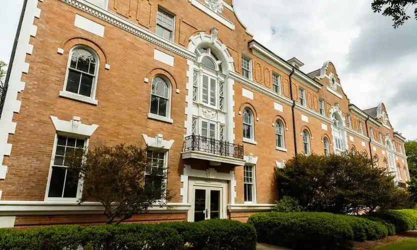 热门商科专业可以重点了解一下社科院杜兰大学合办金融管理硕士