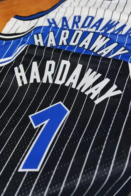 bibby等球星sw版球衣可供挑选而参与活动的au版球衣则是下方三款