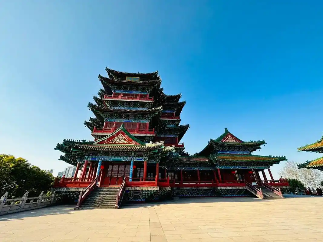 南京阅江楼.92关于景点 阅江楼,位于江苏省南京市鼓楼区狮子 - 抖音