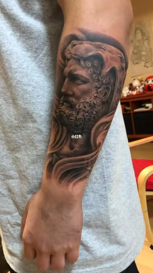 大力神 赫拉克勒斯_纹身_柏威年大连购物中心攻略_赫拉怎么样_大连