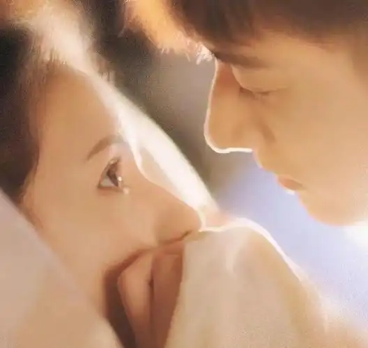 十指交握,手摸腹肌,眼神拉丝,湖南台又掌握流量密码了?